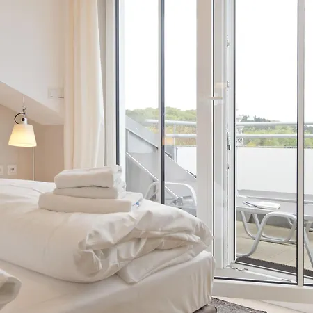 App 24 Duenenpalais *